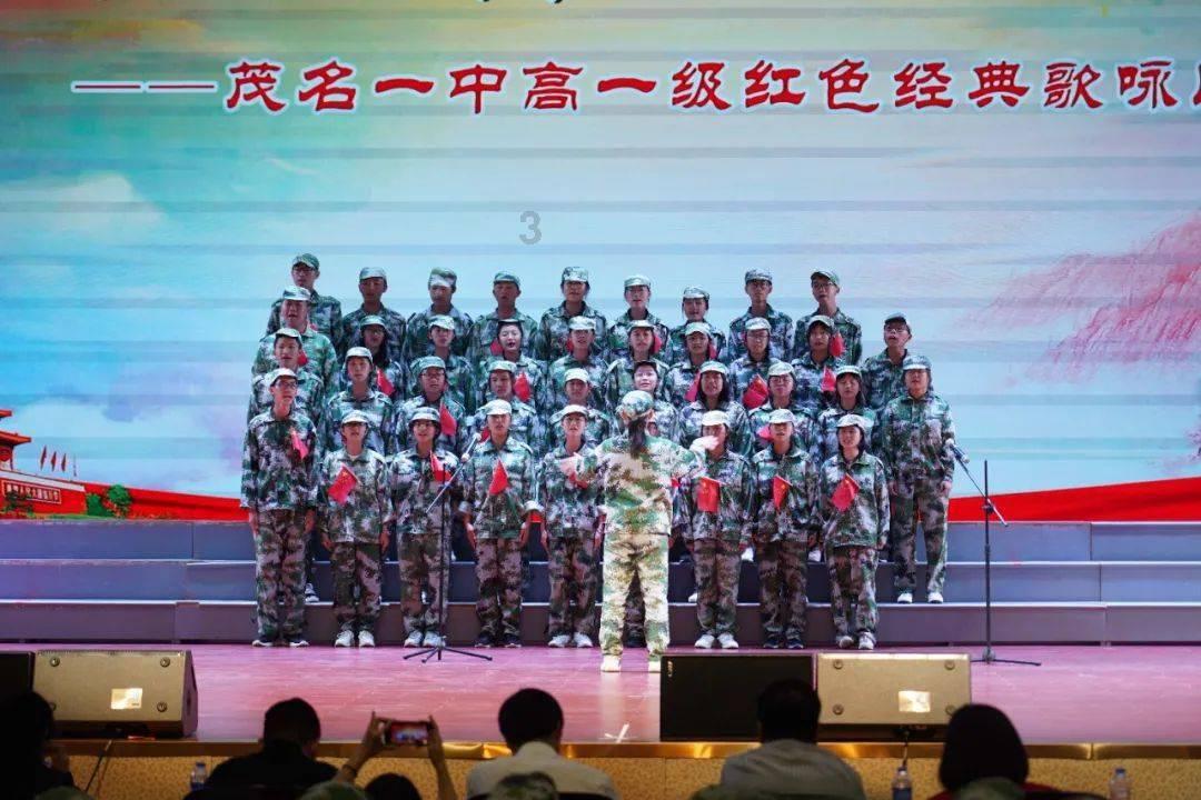 小仓鼠吃瓜子