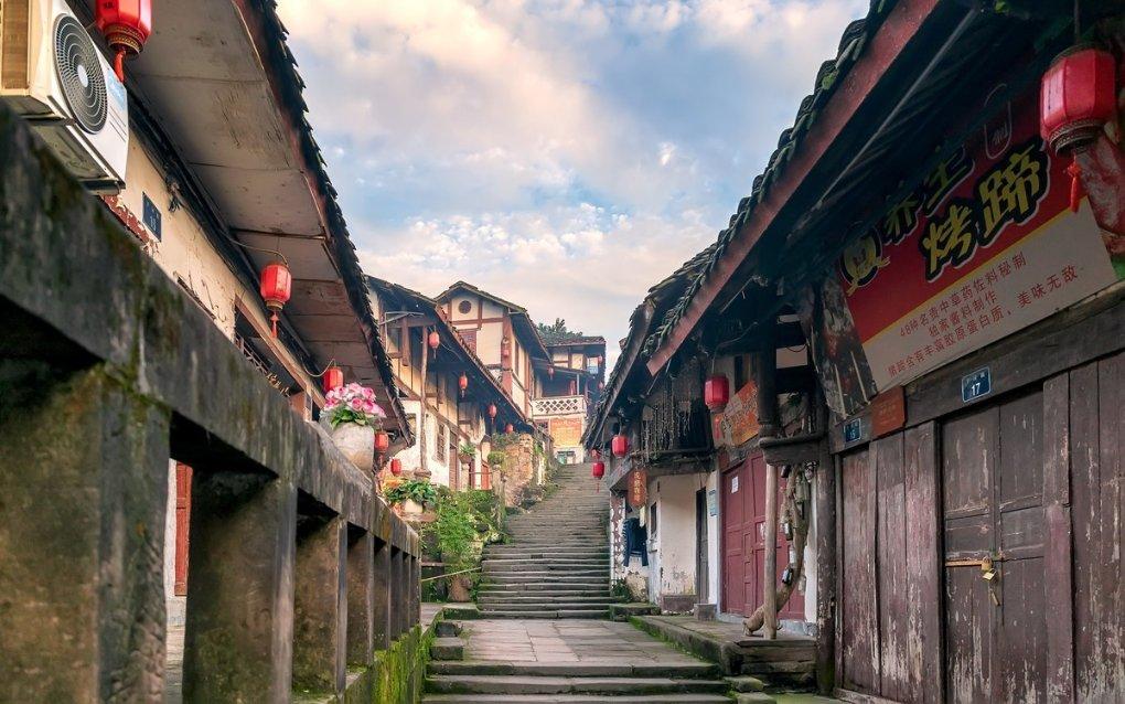 香港屯门9个月女婴疑遭保姆虐待